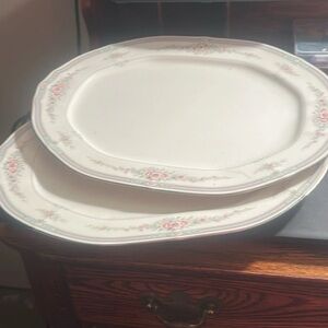 Elegant Floral Dinner Plates